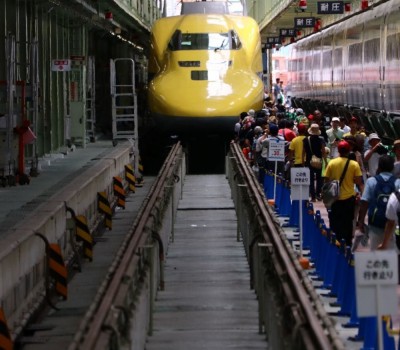 黄色い新幹線「ドクターイエロー」に会える！JR東海 浜松工場の「新幹線なるほど発見デー」