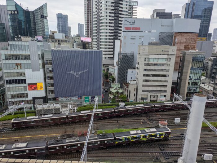 新阪急ホテルアネックスのトレインビュー
