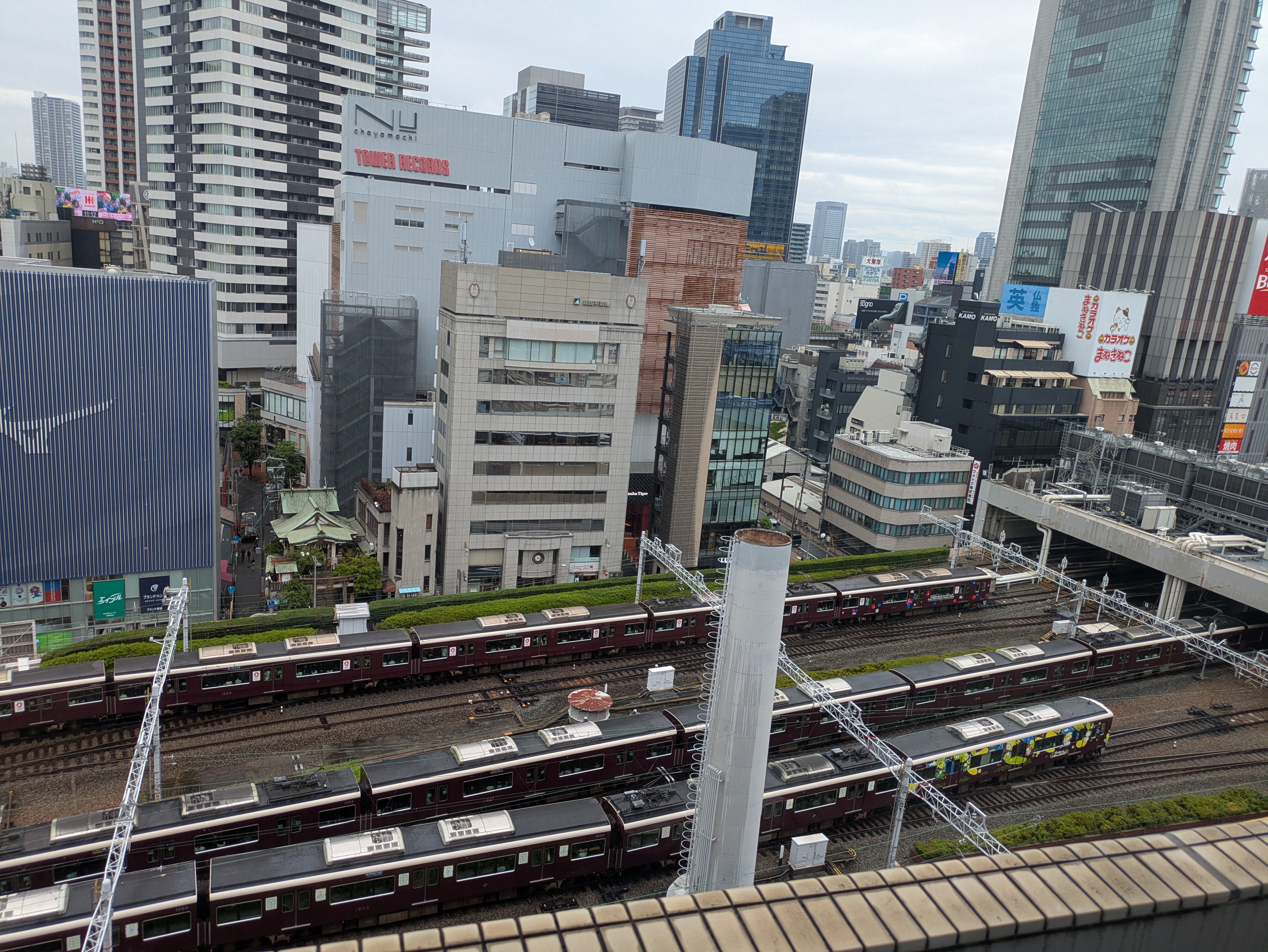 新阪急ホテルアネックスの阪急トレインビュー