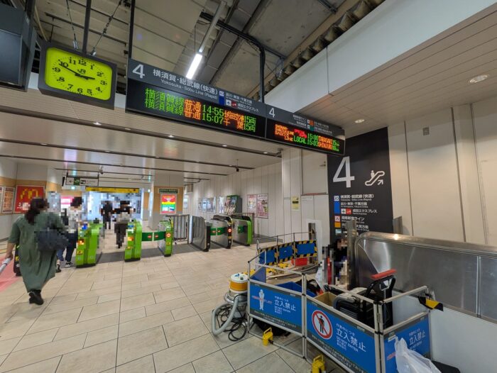 武蔵小杉駅進南改札のエスカレーターは修理中