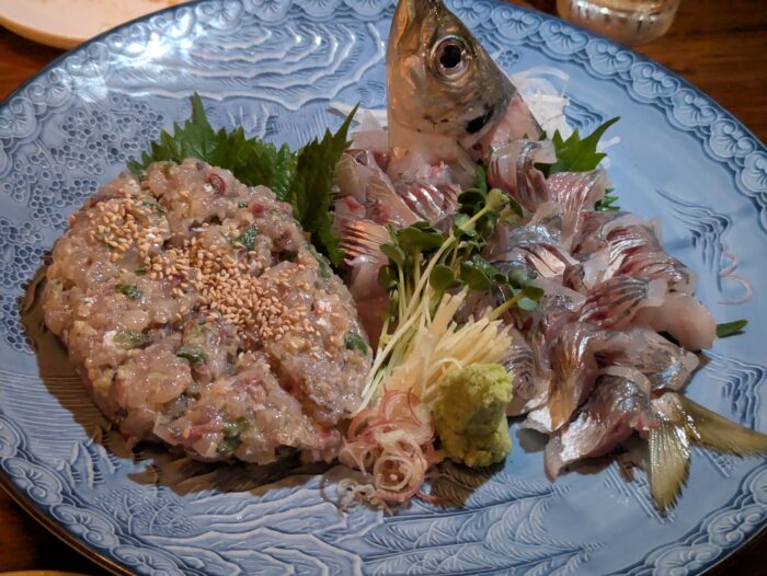 フライングフィッシュのなめろうと刺身