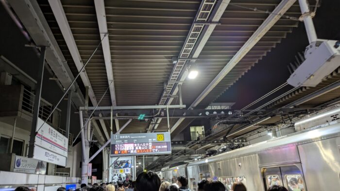 飛田給駅の下りホーム