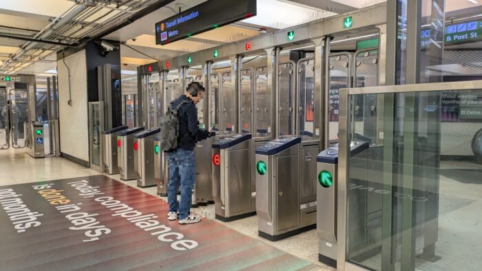 BART(バート)の改札はタッチ決済