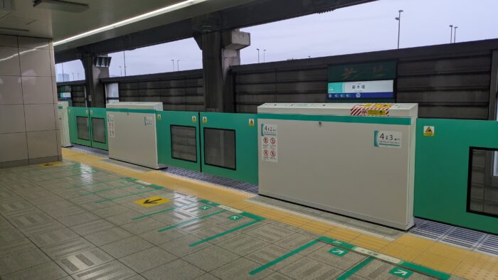 新木場駅ホームドア