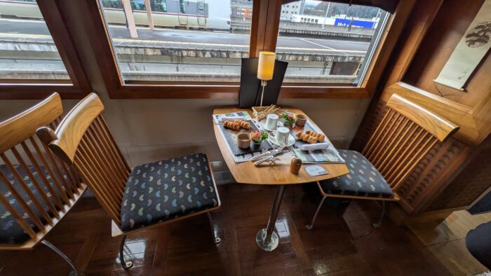 丹後くろまつ号の座席