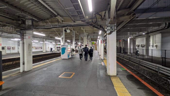 上尾駅のホーム