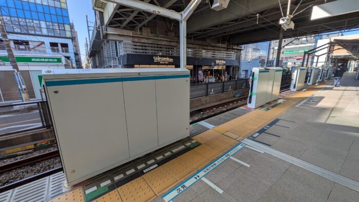 東西線西船橋駅8番線