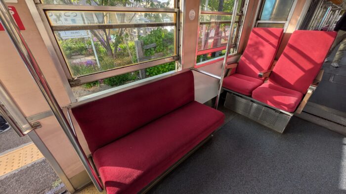 銚子電鉄3000形の車内のシート