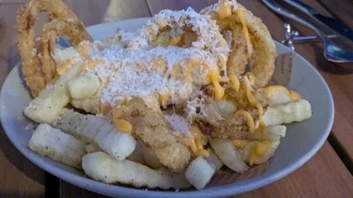 ラピスブルー有楽町の料理はおいしい