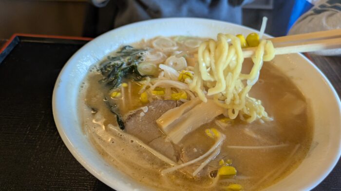 花リンゴの味噌ラーメン